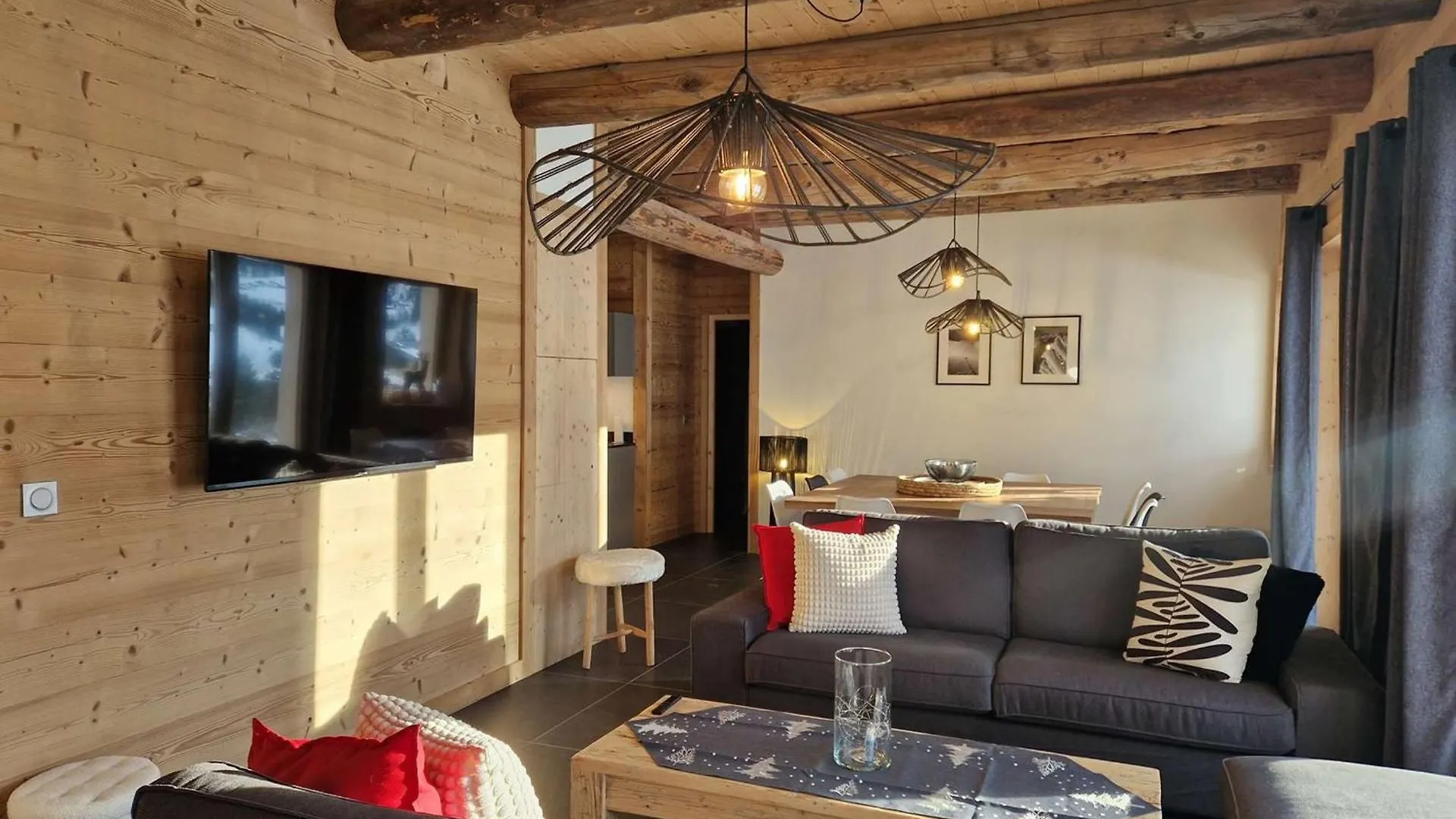 Chalet Lumineux A Areches-Beaufort Avec Terrasse Et Cuisine Equipee - Fr-1-342-332 France